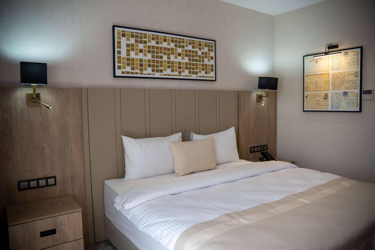 Hotel Ramada Plaza By Wyndham Batman Exterior foto