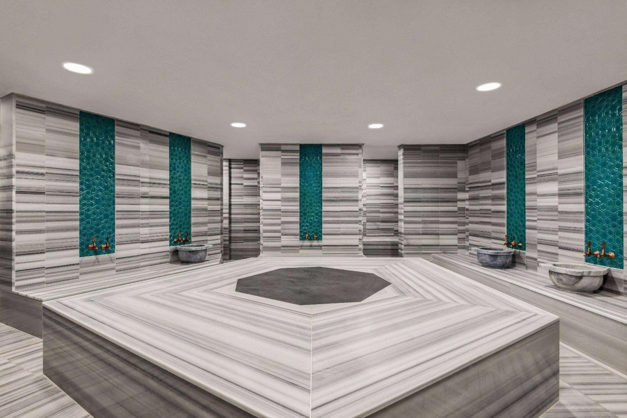Hotel Ramada Plaza By Wyndham Batman Exterior foto